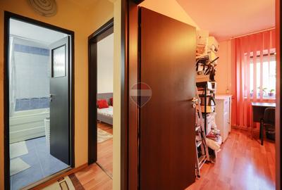 De vânzare apartament cu 3 camere , pe Strada Sovata - Oradea - 14