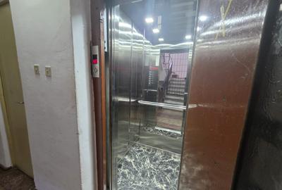 Vanzare Apartament 2 camere zona Grivitei ,Str.Mircea cel Batran - 39