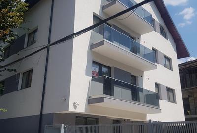 Apartament cu 2 camere decomandat în Obor