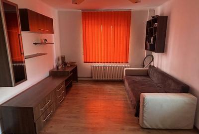 Apartament cu 2 camere decomandat Gorjului cu centrala proprie - 1