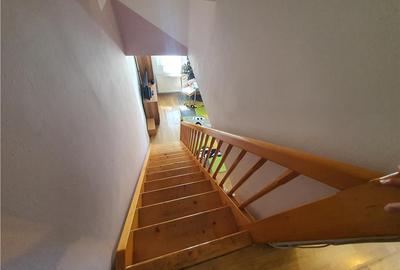 Apartament 2 camere la mansarda -str.Oncesti - zona Vasile Aaron - 10
