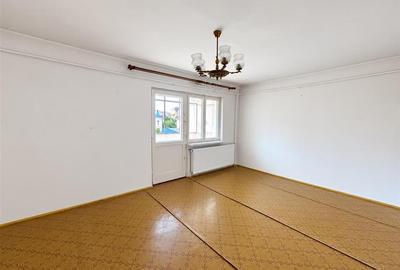 Apartament cu 2 camere decomandat în Rogerius