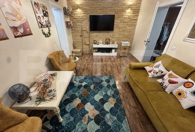 Apartament cu 3 camere semidecomandat, mobilat în Splai Bahlui