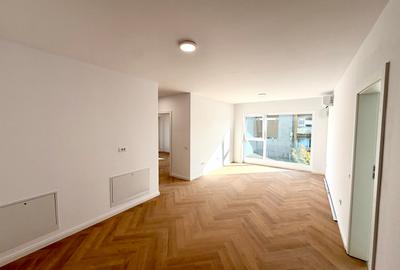 Apartament cu 3 camere în Băneasa