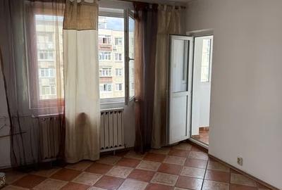 Apartament cu 2 camere decomandat în Lujerului
