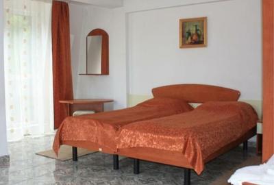 Hotel DN1, Busteni, parcare curte 20 masini, Comision 0 - 5