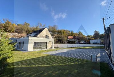 Casa cu arhitectura moderna 200mp, teren 800mp, Rooftop, zona Feleacu - 2