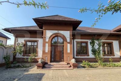Casă individuală cu 6 camere în Tecuci