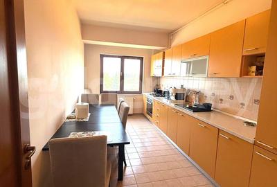 Apartament cu 4 camere potrivit pentru rezidenta si birouri - 2