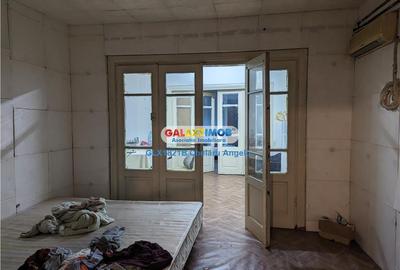 Casă cu 4 camere în Ferentari