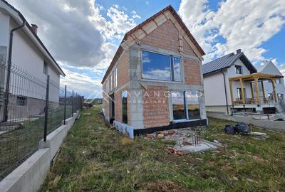 COMISION 0% | Casa individuala - la rosu | 135 mp utili | 586 mp | Corusu - 2