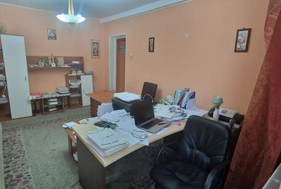 Trei camere etajul 1 , apartament Central. - 3