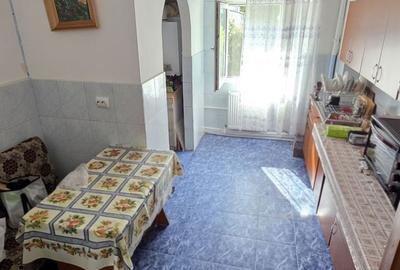 Apartament cu 4 camere + GARSONIERĂ la același etaj – VASLUI, Zona CARTIER - 5