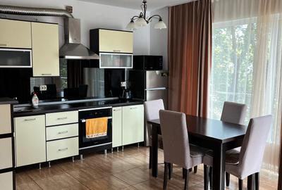 Apartament cu 3 camere în Sat Vacanță