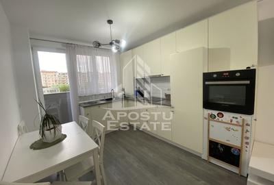 Apartament cu 3 camere decomandat, mobilat în Torontalului