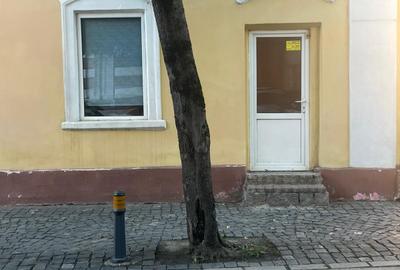 INCHIRIEZ SPATIU FINISAT PENTRU BIROURI,ZONA CENTRALA - 2