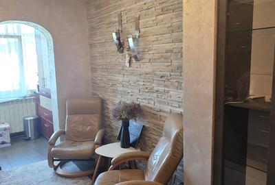Apartament 3 camere, amenajat si mobilat, 450euro/luna, zona  Alexandru - 4