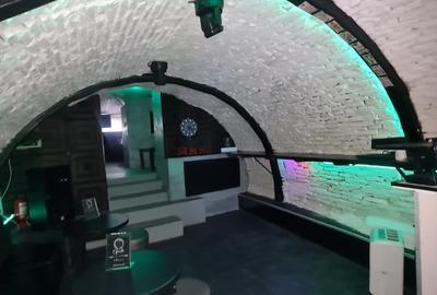 Imchiriez spatiu pretabil pentru bar,cafenea situat ultracentral,la demisol,80m - 10
