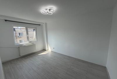 Apartament cu 2 camere decomandat în Sebastian