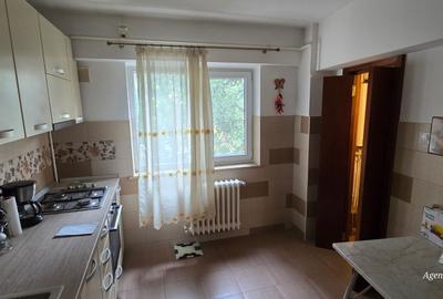 Apartament 4 camere 2 bai 2 balcoane zona Select - 12