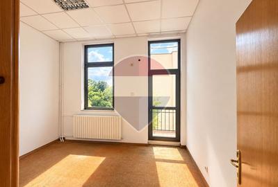 Spațiu de birouri zona centrala - langa primarie - 18