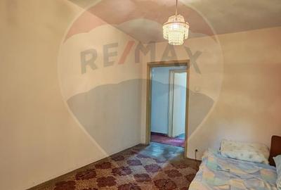 Apartament cu 4 camere la 5 minute de Scoala NR 24 - 6