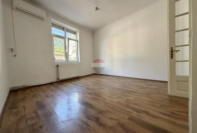 Parte de casă cu 3 camere, curte proprie și teren – Str. Ion Baiulescu - 7