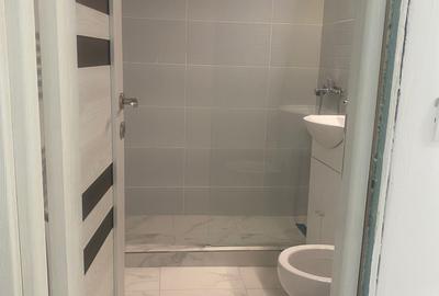 Apartament 2 camere decomandat, zona FALEZA NORD - 16