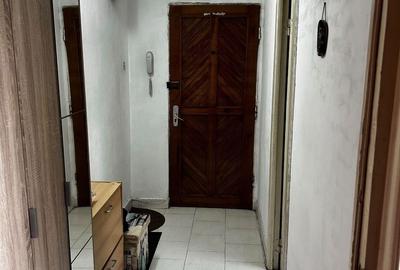 Apartament cu 2 camere semidecomandat, mobilat în Lipovei