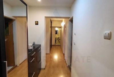 Apartament renovat 3 camere 2 bai 85 mp utili in zona Centrala - 8