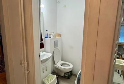 Unirii -  Strada Matei Basarab .  3 camere + 2 bai + 2 balcoane + parcare - 6