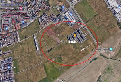 Teren de 30000 mp, în