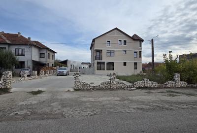 IMOBIL DE ÎNCHIRIAT – 6 APARTAMENTE | 22 LOCURI DE CAZARE - 1
