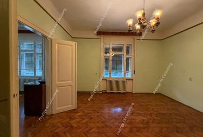Casa individuala 2 apartamente | 310 mp utili |  clinica / birouri Elisabetin - 2