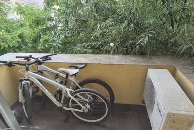 Apartament 2 camere , decomandat, et. 3, strada  Andrei Muresanu - 13