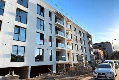 Apartament cu 2 camere decomandat în 1 Decembrie 1918
