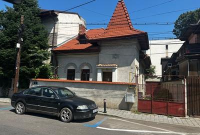 Casă individuală cu 4 camere în Floreasca