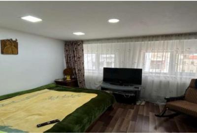 UNIVERSITATE, Apartament 3 camere - etaj 3 - 8
