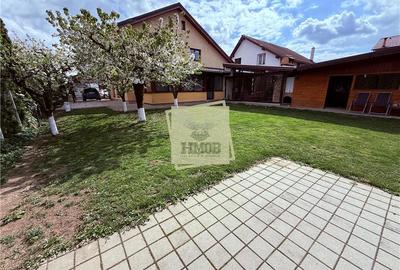 Casă individuală cu 6 camere în Șelimbăr
