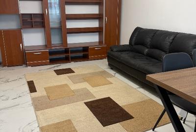 Apartament cu 3 camere decomandat, mobilat în Banu Manta