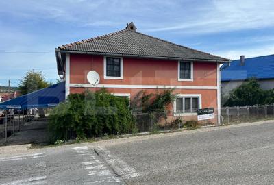 Casă individuală cu 5 camere în Exterior Vest