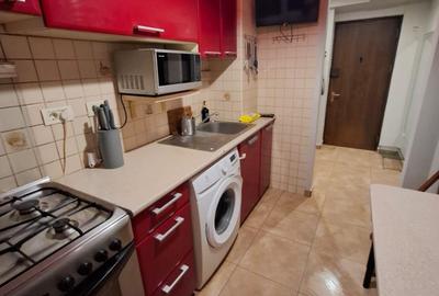 APARTAMENT DE VÂNZARE CU DOUĂ CAMERE IN ZONA LACUL TEI SEC. 2 - 2