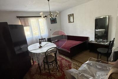 Casă de vânzare cu 6 camere in Câmpulung  - zona Sud - 9