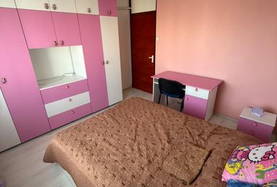 Vanzare apartament 3 camere zona 13 septembrie - 2