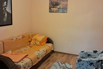Apartament cu 3 camere semidecomandat în Tomis Nord