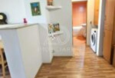 Apartament 2 camere - de vânzare - Str. Cerna - zonă centrală - 3