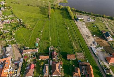 Doua case,un singur camin:spatiu generos si liniste, la marginea statiunii Covas - 24