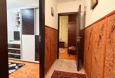 Oferta! Apartament  gata de mutat, 3 camere, decomandat, etaj 3/4, str Sitarului - 12
