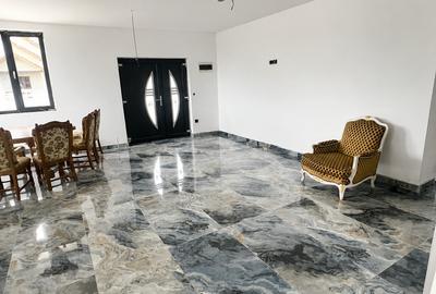 Casă individuală cu 5 camere în Bărăbanț