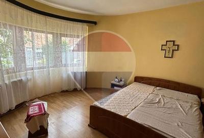Casă de vânzare | Rădăuți | Ștefan cel Mare + 2 garaje - 3